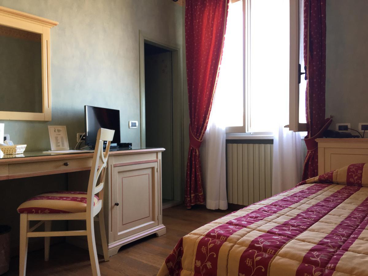 Albergo Sapori Tole Luaran gambar
